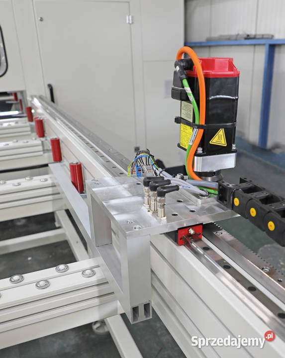 Centrum obróbcze CNC do drzwi OZCELIK GARNET Produkcja kujawsko-pomorskie Obodowo