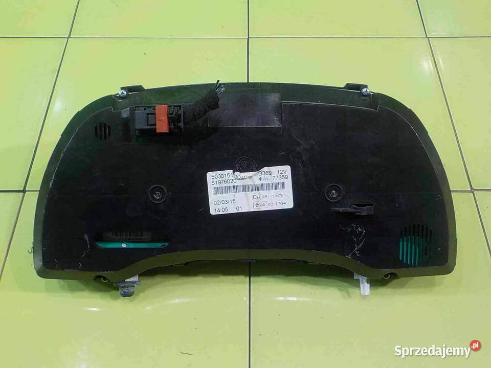 OPEL COMBO D 13 CDTI 15r L1H1 licznik zegary Suków