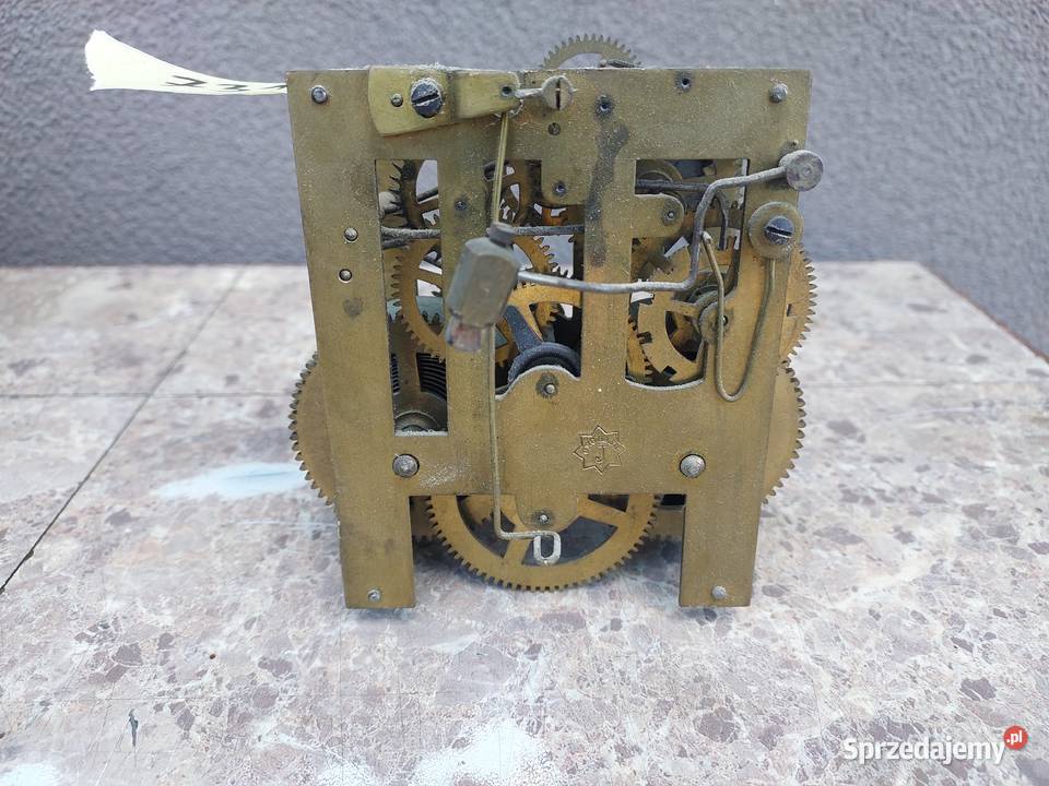 731 Mechanizm starego zegara ściennego Junghans