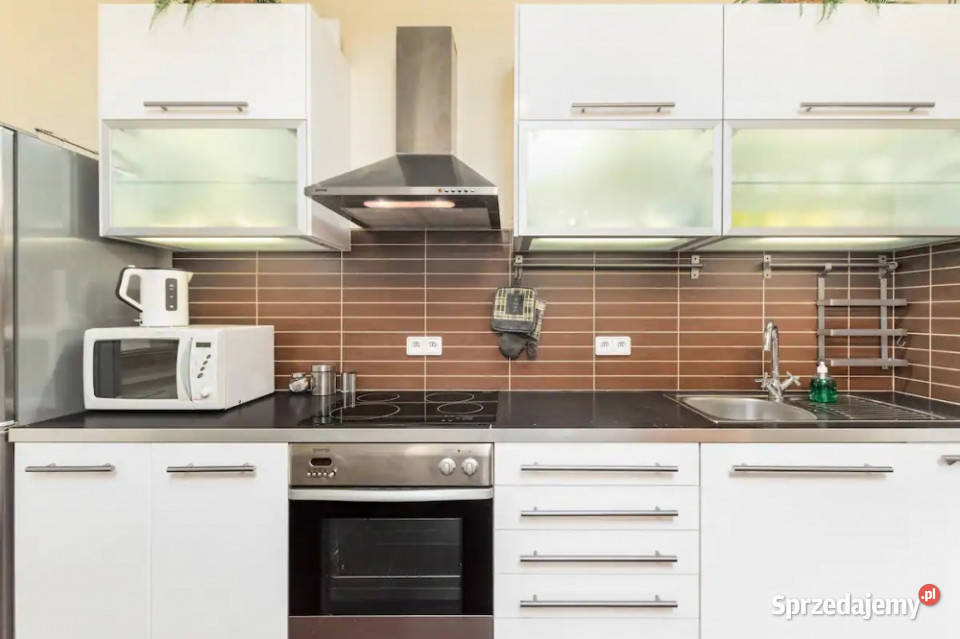 NOWOCZESNY I KLIMATYZOWANY APARTAMENT CENTRUM 3 piętra i więcej
