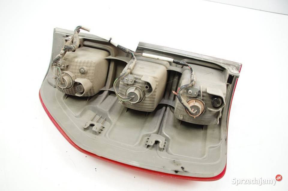 LAMPA PRAWA TYŁ FORD RANGER V AB3913405 Lipno