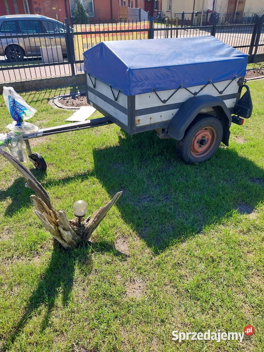 Przyczepka samochodowa