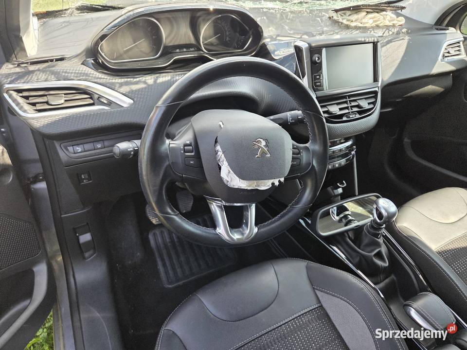 Peugeot 2008 uszkodzony sprzedam