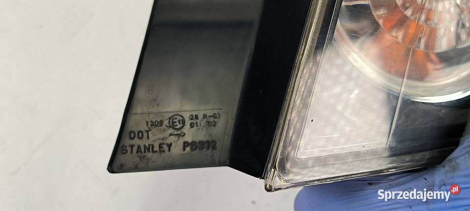 LAMPA PRAWA TYŁ MAZDA 3