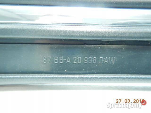 LISTWA DRZWI PRAWY PRZÓD FORD SIERRA 8793
