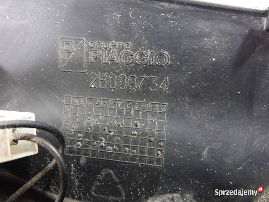 Piaggio MP3 500 podświetlenie tablicy 1420r A691 Poznań