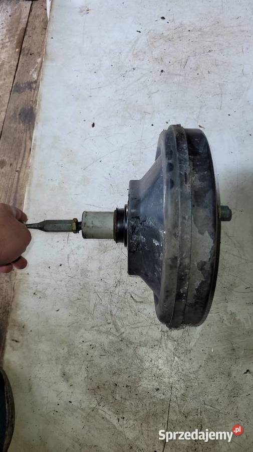 Serwo hamulcowe Audi A4 B5 8D0612105 F Łagów