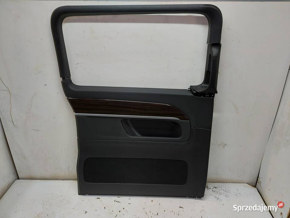 Mercedes EQV w447 Vklasa 2021 tapicerka boczek