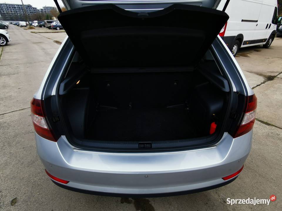 Salon Polska Spaceback Facelifting 10 TSI 95 Warszawa