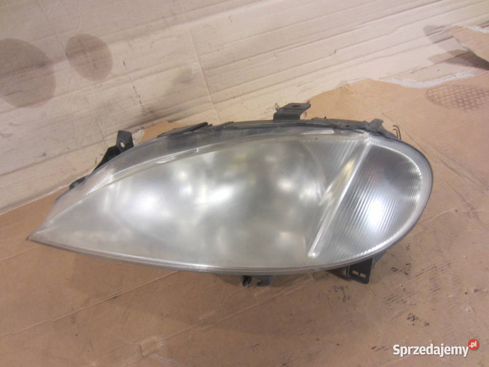 Lampa lewa przód przednia Renault Megane 1 osobowe