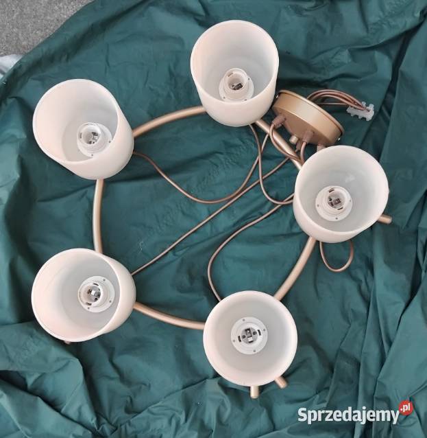 Lampa żyrandol na 5 żarówek złoty kształt Wolsztyn