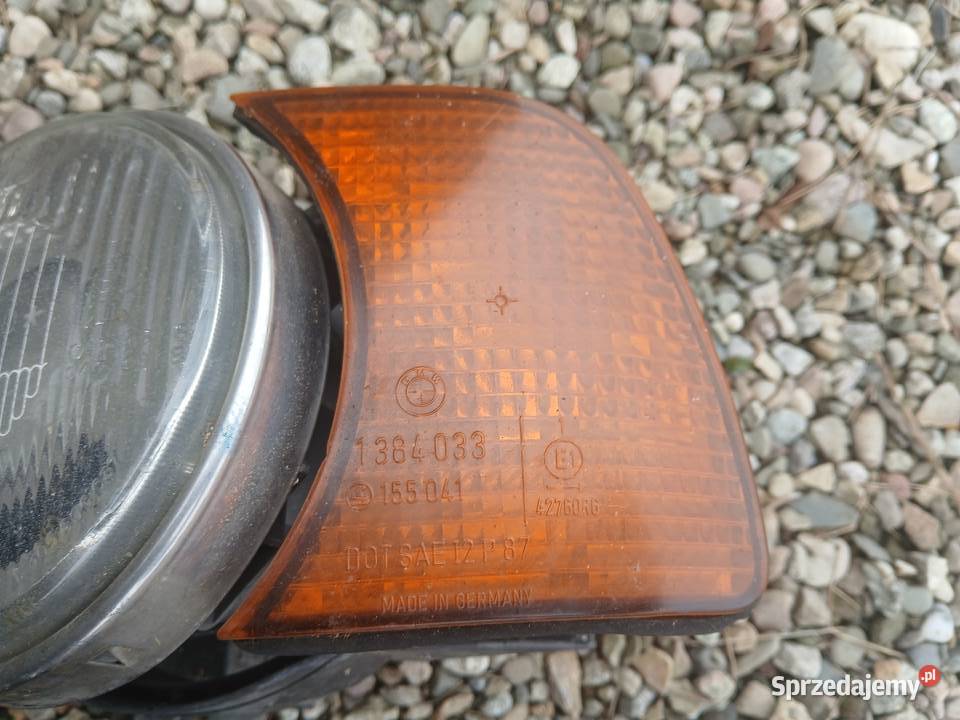 Lampa lewa przednia przód BMW E34 osobowe małopolskie Radłów