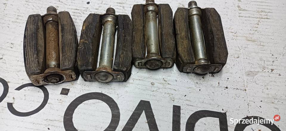 Pedał pedały Komar Sztywniak Wigry Jubilat Karat Koszalin