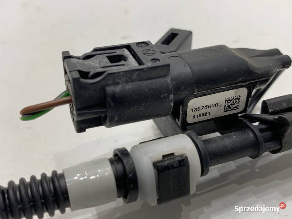 DYSZE SPRYSKIWACZY SZYB KOMPLET BMW F44