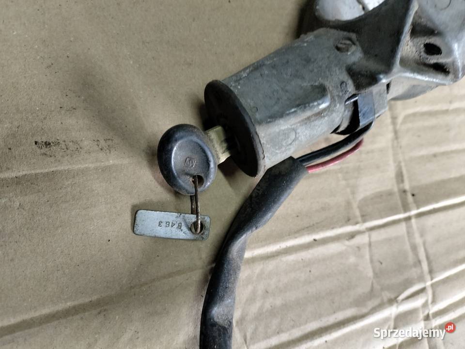 Stacyjka Fiat 126p Maluch Łubno