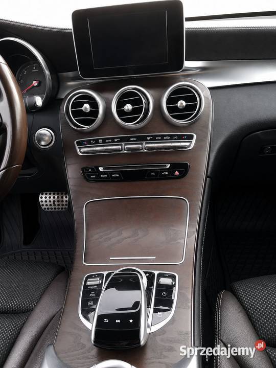 MERCEDES BENZ GLC 220D 4MATIC GARAZOWANY NISKI GLC Lubsko