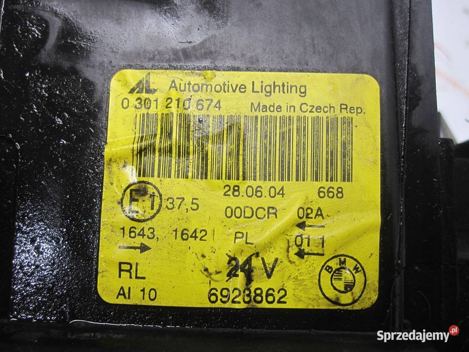 BMW X3 E83 04r lampa prawa przód z przetwornicą