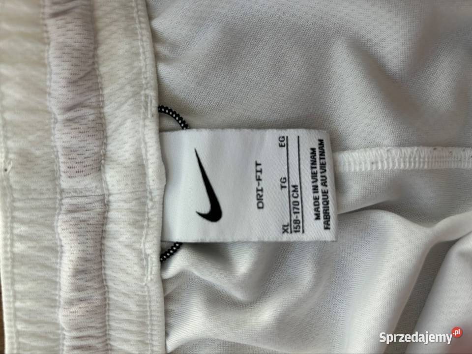 Spodenki Nike 158 164 170 Rozmiar 158 Wyszków