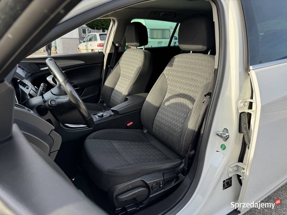 Opel Insignia 20 DIESEL Zarejestrowana Ważne sprzedam