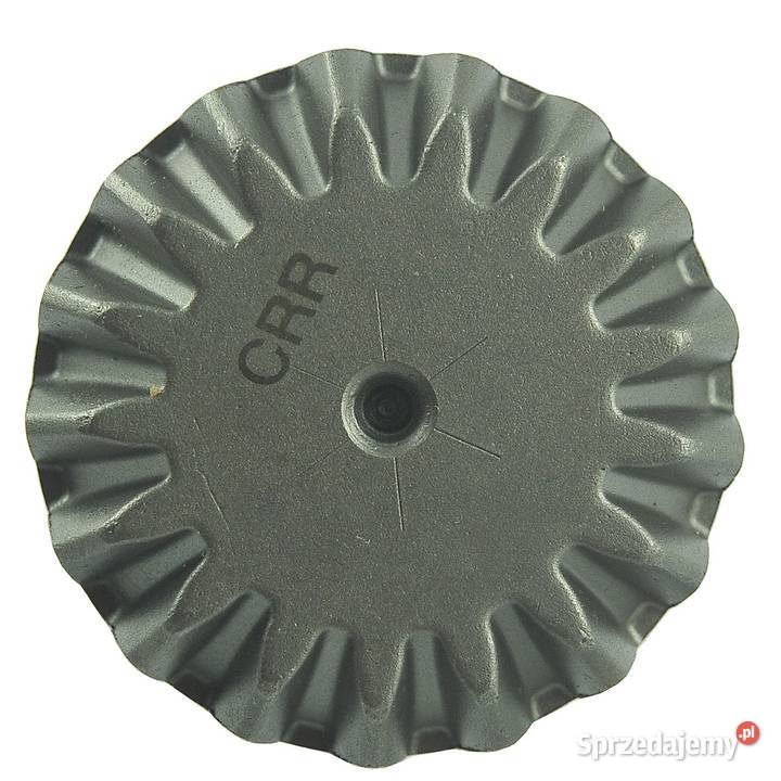 Wałek atakujący 16T17T 126 mm Yanmar Tajęcina sprzedam