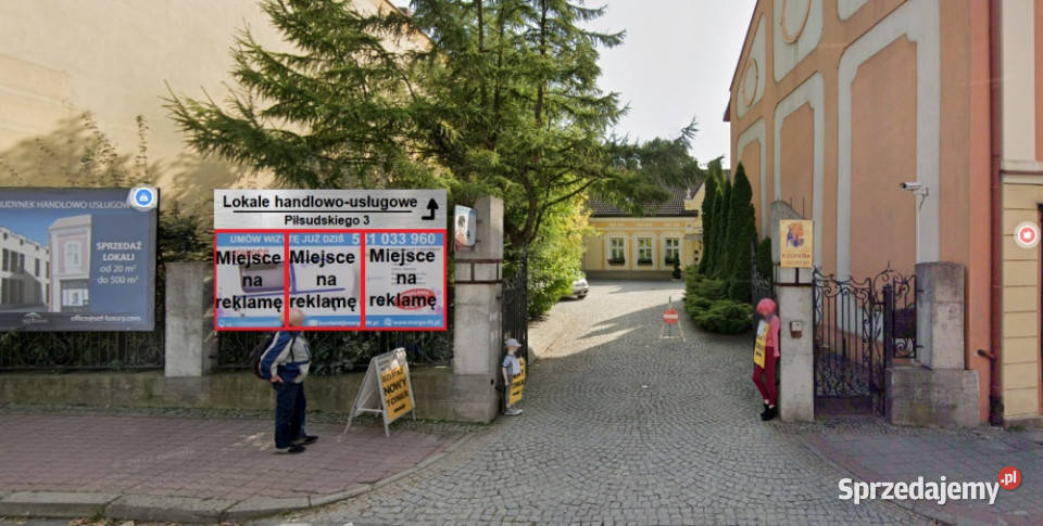 Usługowohandlowy lokal 107m2 parking ścisłe 107m2 sprzedam