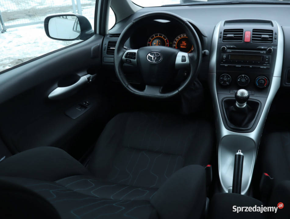 Toyota Auris 13 Dual VVTi Łódź