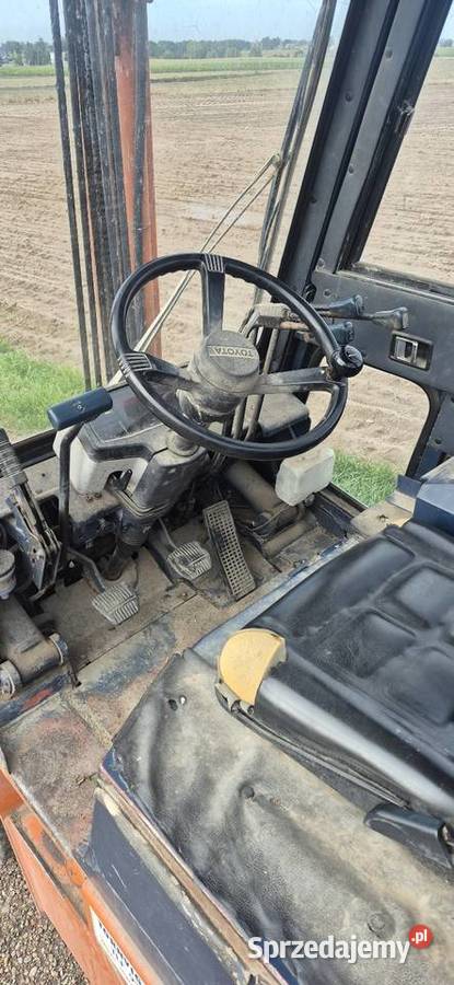 Wozek wilowy Toyota 5FD18 diesel widlak Kowalewo Pomorskie