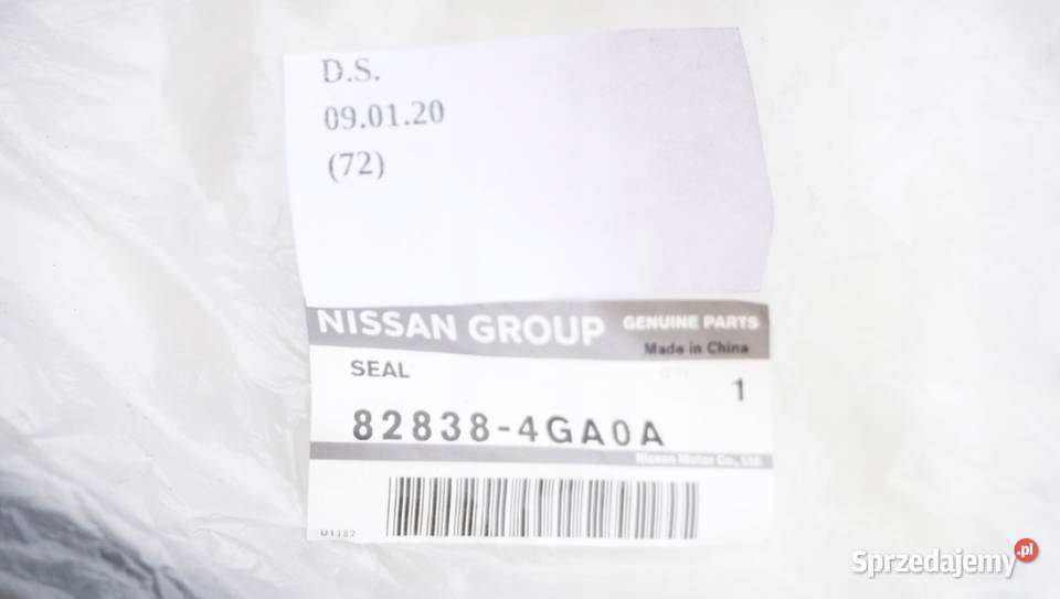USZCZELKA DRZWI PRAWY PRZÓD TYŁ INFINITI Q50