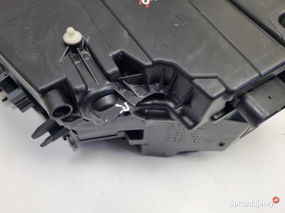 LAMPA PRAWA Volvo XC40 prawy przód przednia FULL Motoryzacja Chełm
