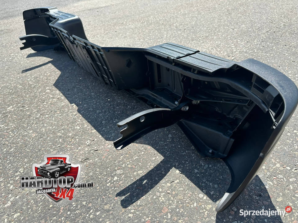 Zderzak Tył Tylny Toyota Hilux Bumper Nowy 2016 terenowe Pasłęk