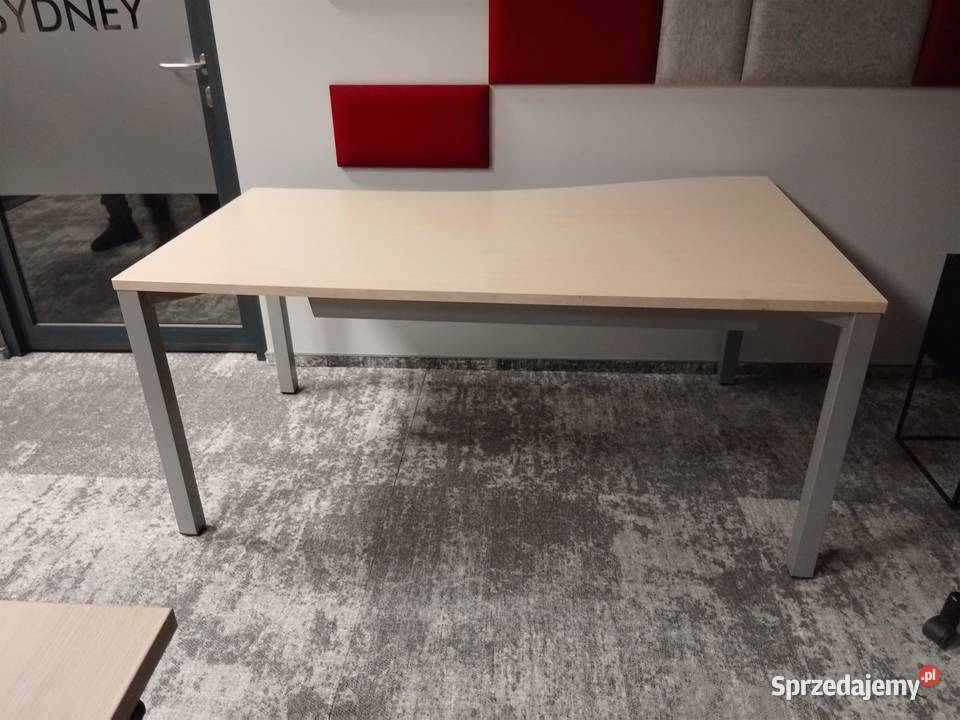 Biurko 160x100 BENE z tunelami na kable Dostępne Warszawa
