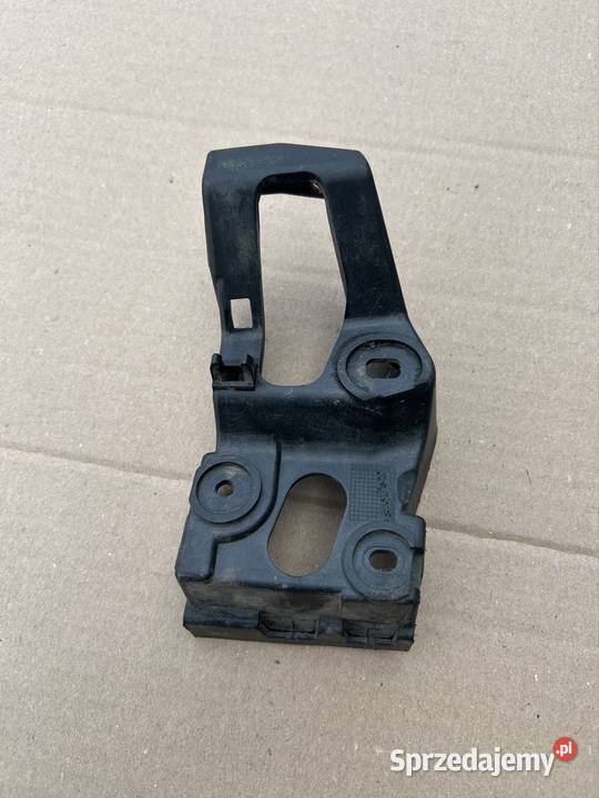 Ślizg mocowanie progu Audi a4 b6 8e0853921b