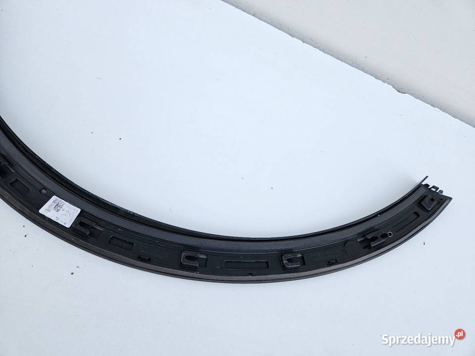 AUDI Q4 ETRON 89A LISTWA BŁOTNIKA PRAWY PRZÓD Międzychód