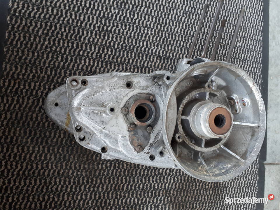 Połówki silnik wsk wfm 125 głębia zapłon