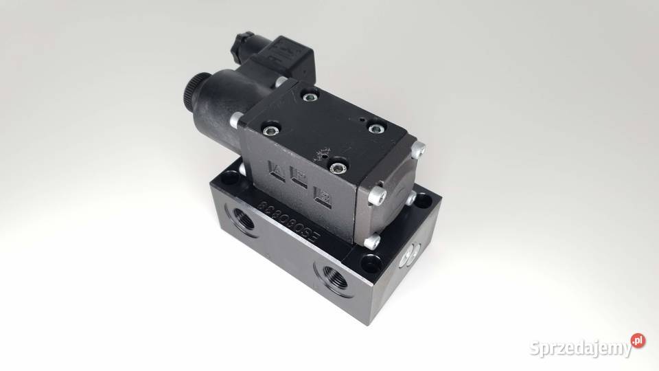 Zawór szybkozłącza hydraulicznego łyżki Będzin