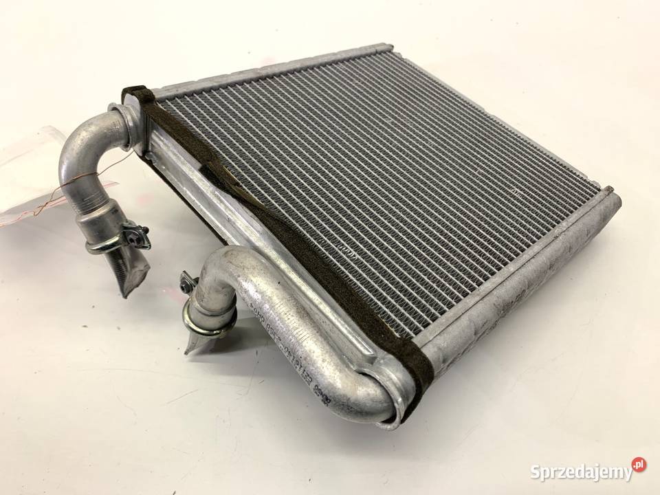 NAGRZEWNICA VW PASSAT B8 Kombi KOMBAJN