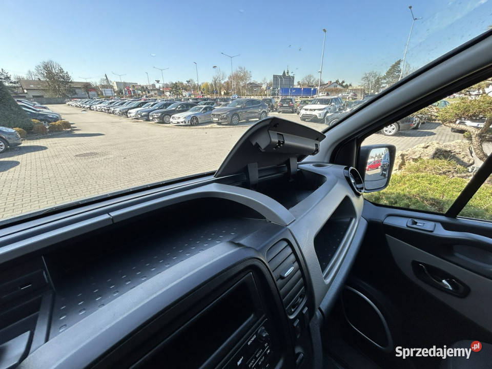 Renault Trafic L1H1 klimatyzacja tempomat światła przeciwmgłowe