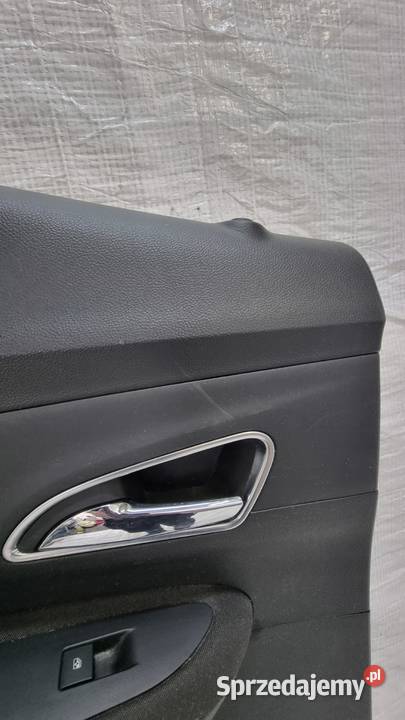 BOCZEK TAPICERKA DRZWI LEWY TYŁ OPEL MOKKA A