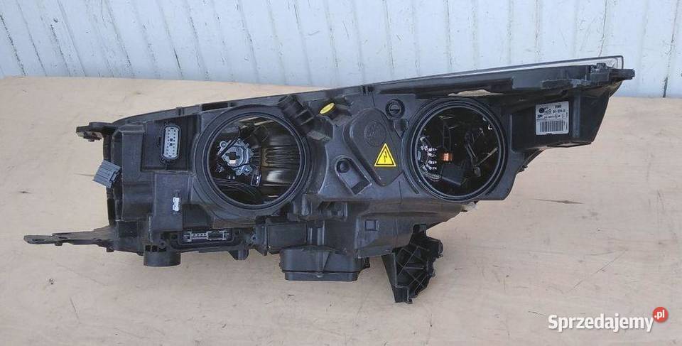 FORD KUGA MK2 LIFT BI XENON LED LAMPA PRAWA osobowe Lampy przednie