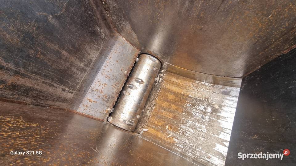 RĘBAK ROZDRABNIACZ UNTHA LR700 22kW Karsin