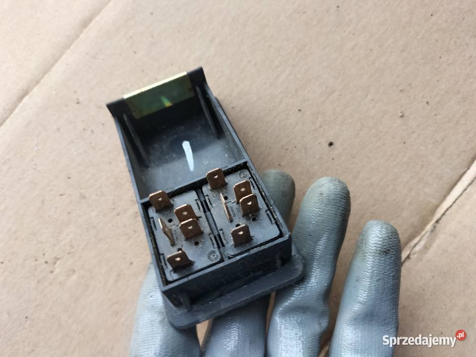 AUDI 100 A6 C4 A6C4 przełącznik szyb Panel osobowe