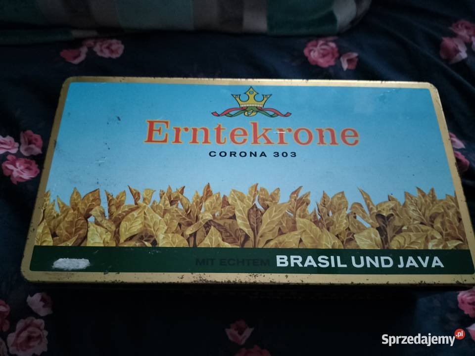 Metalowe pudełko z guzikami różne duże pudełko sprzedam