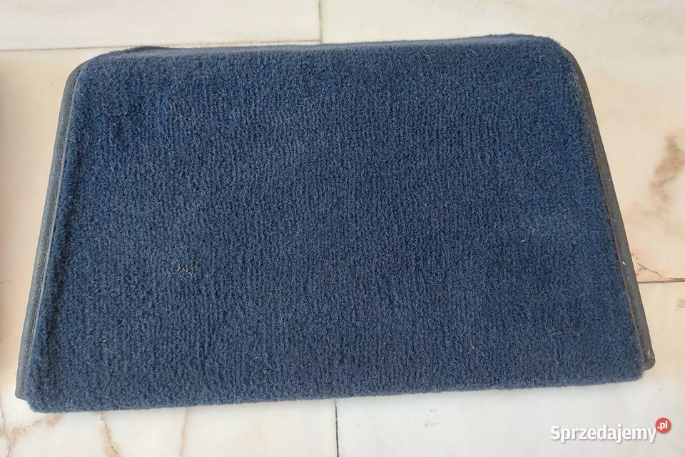 Podnóżki granatowe BMW E38 E65 E66 long