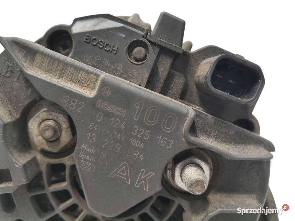 ALTERNATOR Opel Astra H Zafira B Meriva 16 16V Układ elektryczny silnika Chełm