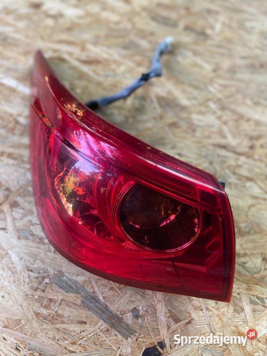 Lampa TYŁ LEWA PRAWA INFINITI Q50 1317 stan b sprzedam