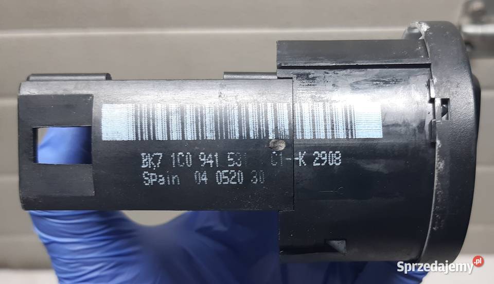 WŁĄCZNIK ŚWIATEŁ VW PASSAT B5 FL GOLF IV Mielęcin