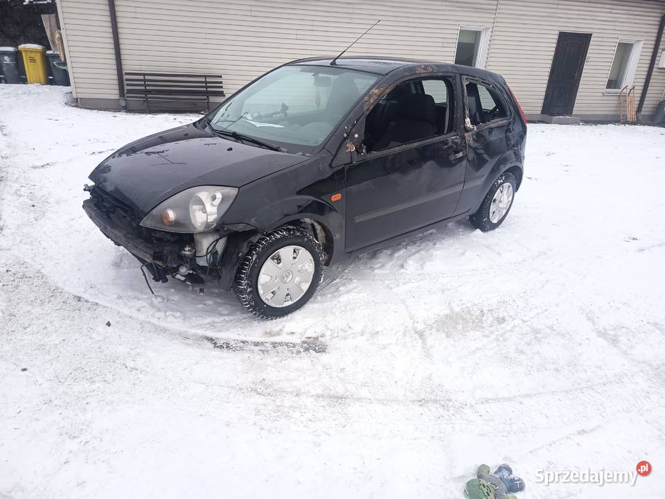 Ford Fiesta 13 Benz niski przebieg uszkodzony Rok produkcji 2007 Radom sprzedam