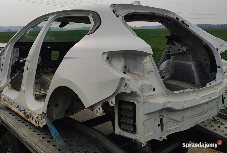 BMW F40 KAROSERIA TYŁ DACH BLOTNIKI PRÓG