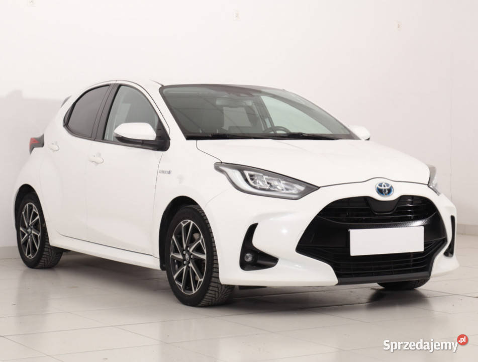 Toyota Yaris 15 VVTi Hybrid gniazdo USB Toyota