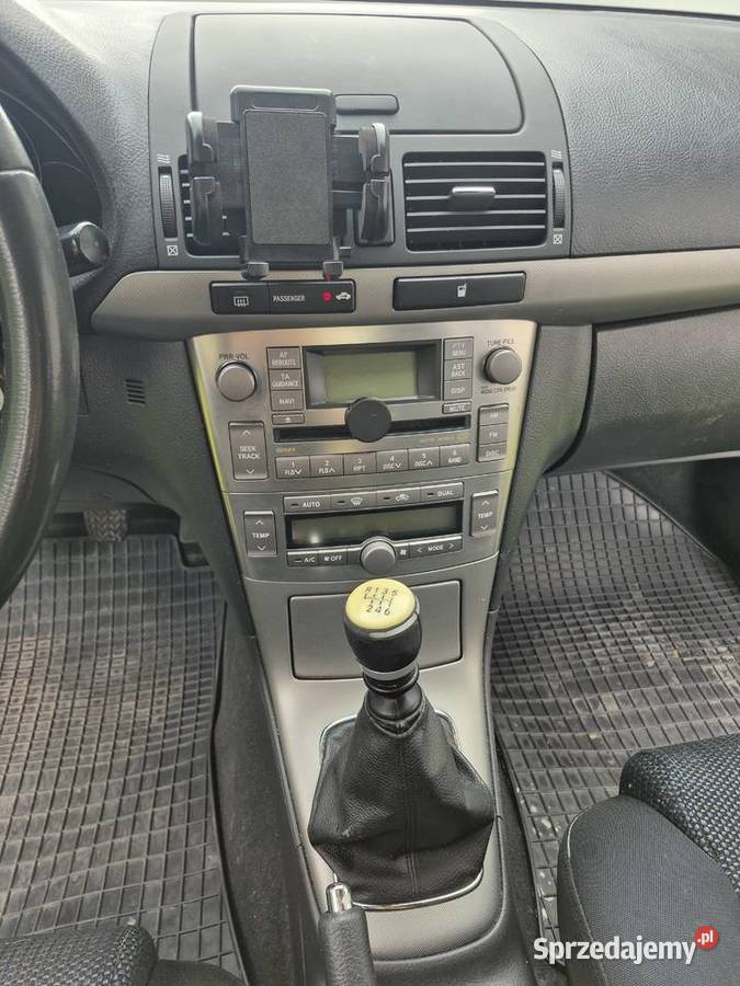 Toyota Avensis T25 Krosno